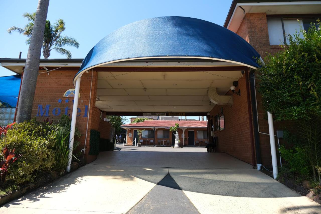 Sapphire Palms Motel Entrance Exteriér fotografie