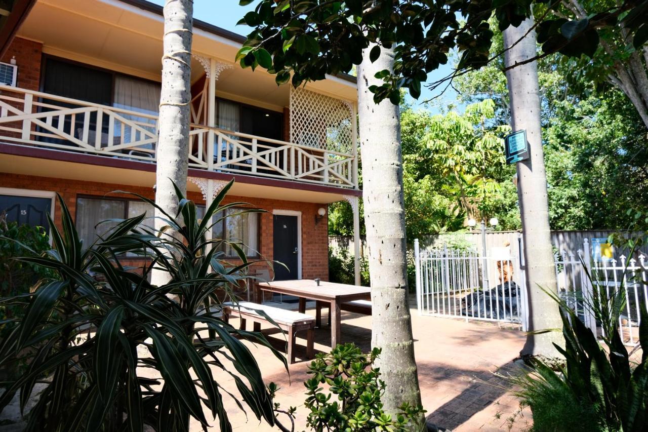 Sapphire Palms Motel Entrance Exteriér fotografie